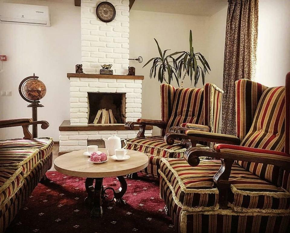 Rioro Hotel Mirhorod Kültér fotó