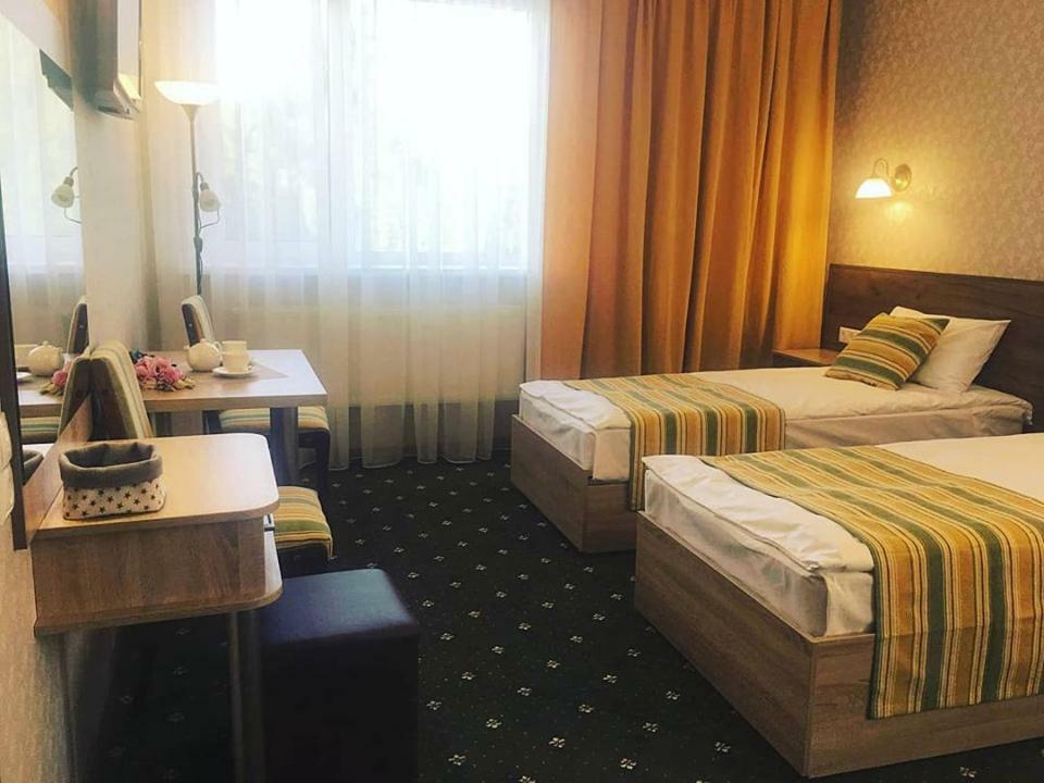 Rioro Hotel Mirhorod Kültér fotó