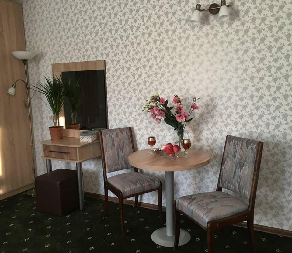 Rioro Hotel Mirhorod Kültér fotó