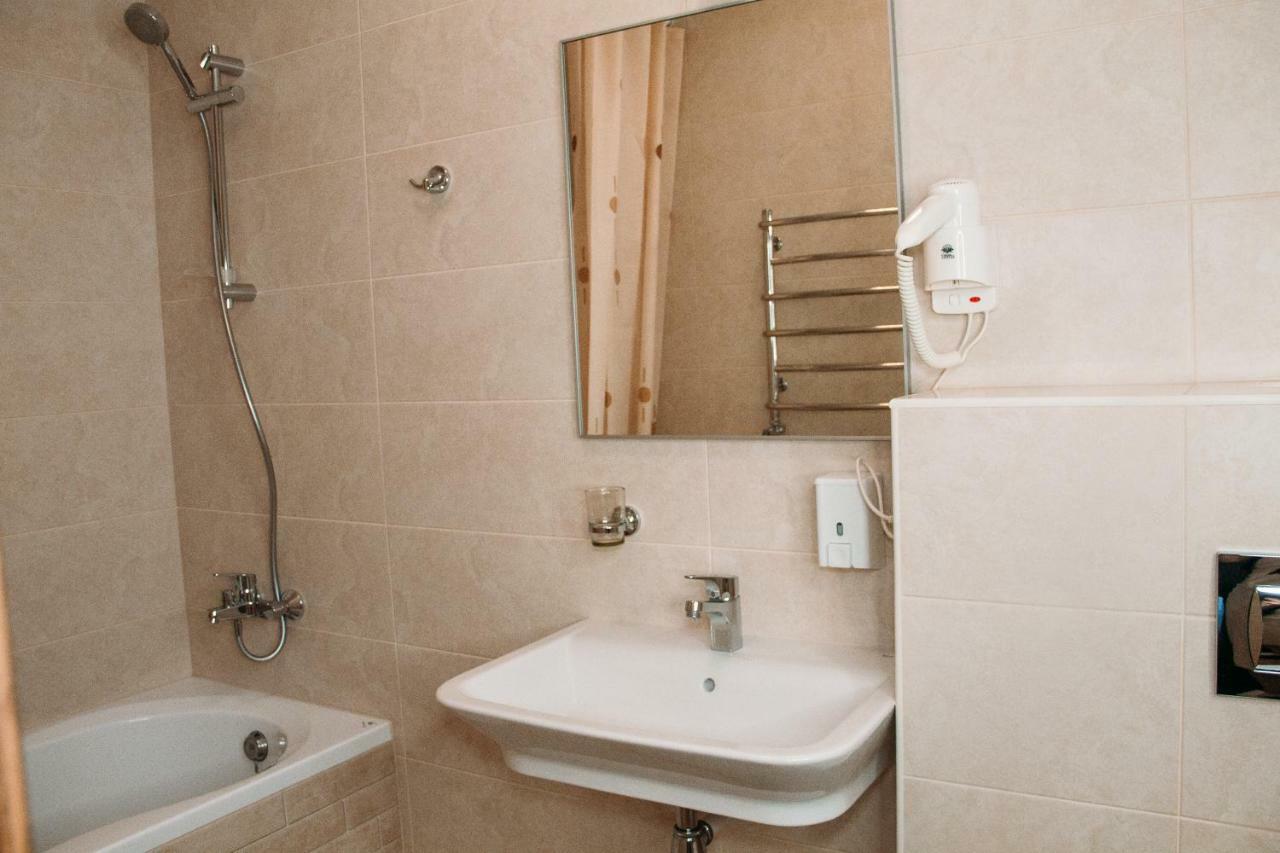Rioro Hotel Mirhorod Kültér fotó