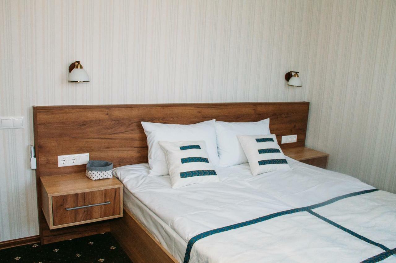 Rioro Hotel Mirhorod Kültér fotó