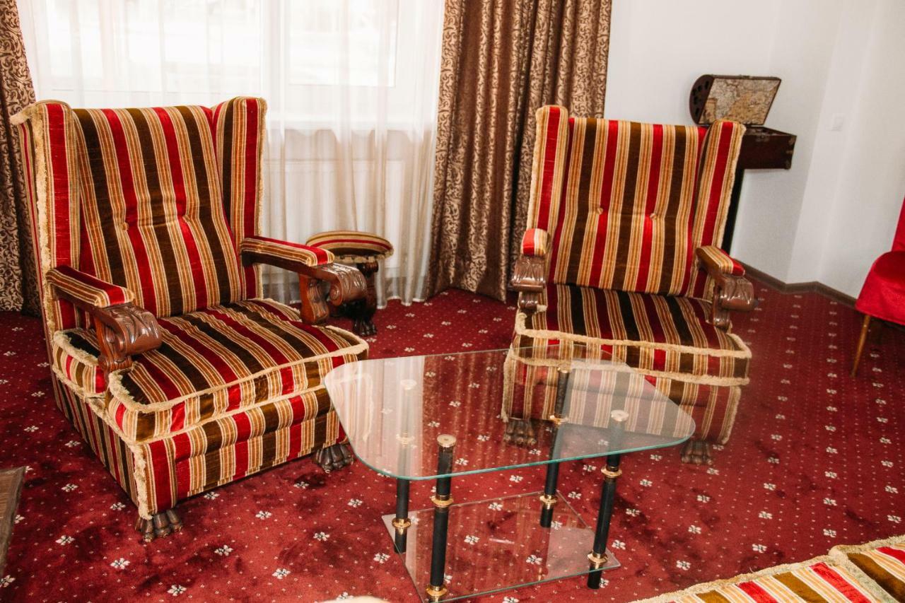 Rioro Hotel Mirhorod Kültér fotó