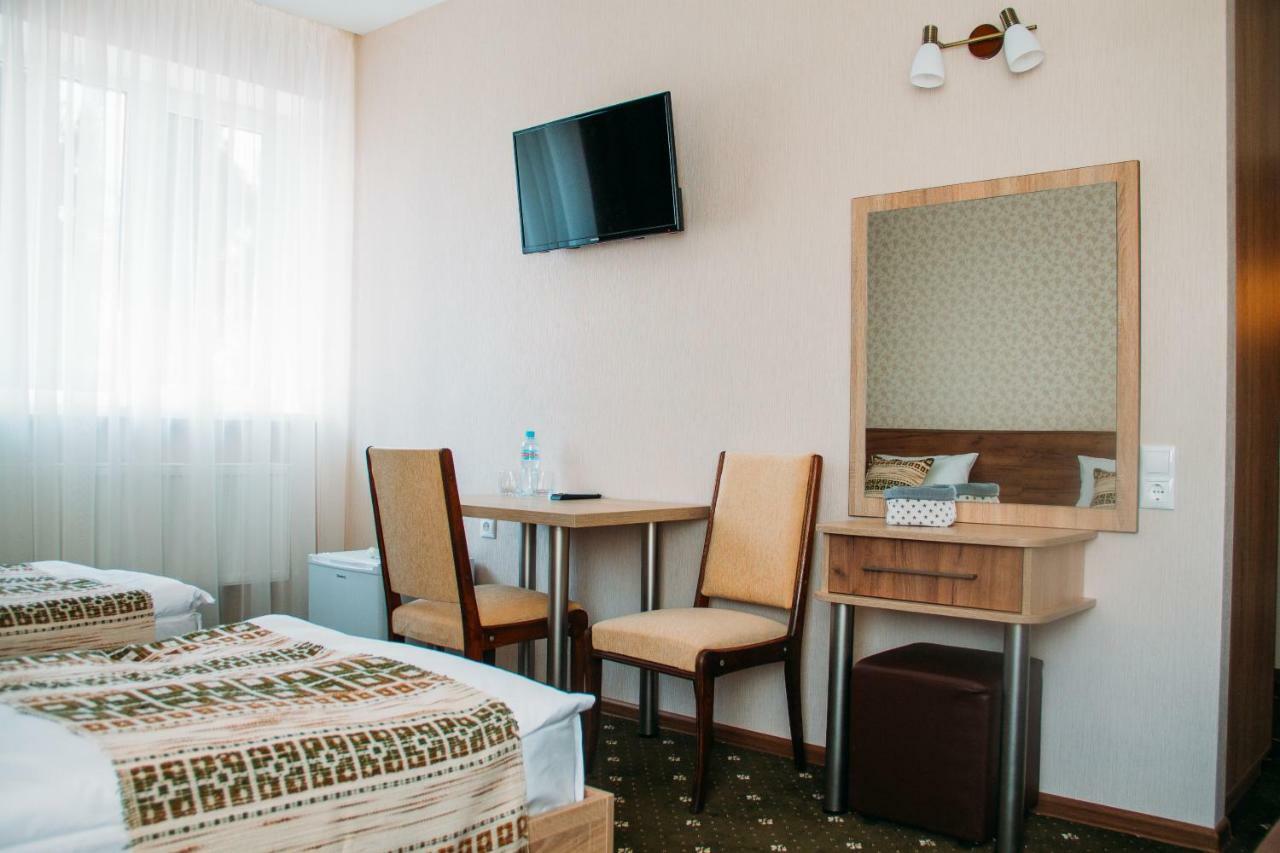 Rioro Hotel Mirhorod Kültér fotó
