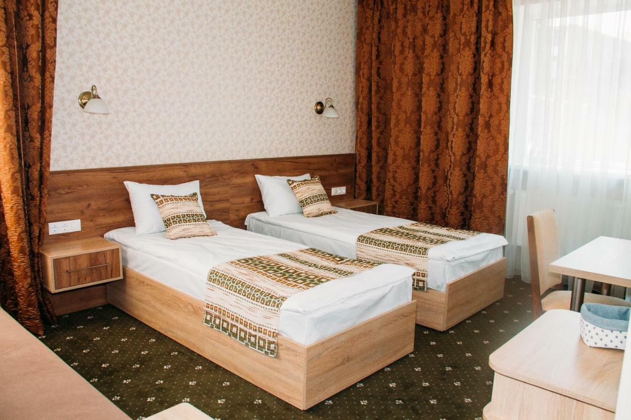 Rioro Hotel Mirhorod Kültér fotó